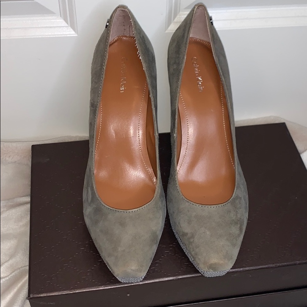 Calvin Klein Green Suede Heels